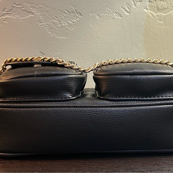 Aldo Small Black Leather Crossbody With Gold Chain Accents. Brand New With Tags. - Picture 6 of 8